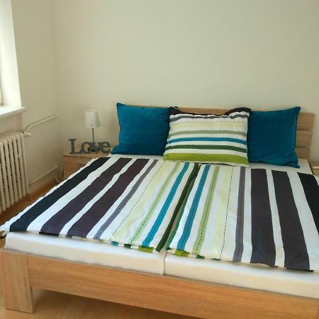 Riverview Apartment 브라티슬라바 외부 사진