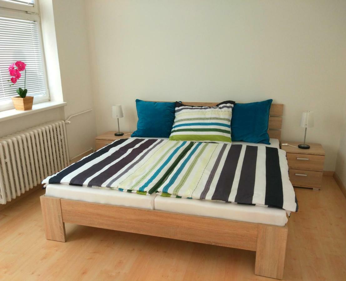 Riverview Apartment 브라티슬라바 외부 사진