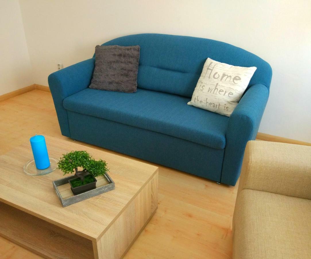 Riverview Apartment 브라티슬라바 외부 사진